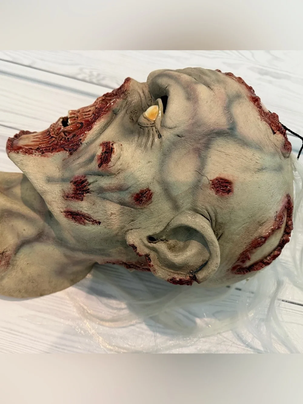Horror Zombie Bust Decor Mask in Gray and Red - Brand